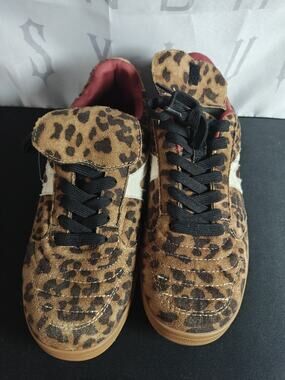Cushionaire Women's 8 Astro Retro Fold Over Shoes Leopard Animal Print New Blems
